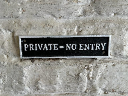 Private No Entry sign